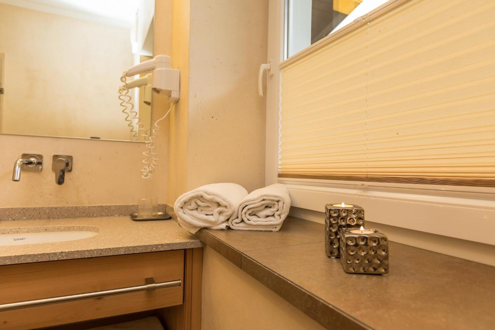 Alpenhof Apartments Mittersill Room photo
